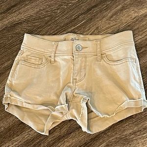 Hollister khaki shorts